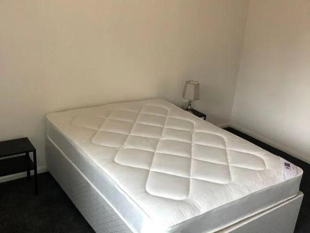 Room for rent in Egham Wick, Row Town
