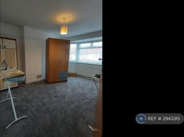 Room for rent in London Borough of Merton, Greater London
