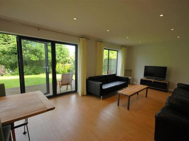 Room for rent in Gibbet Hill, West Midlands
