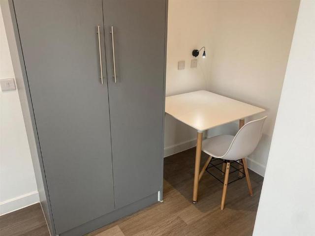 Room for rent in St. Mildred's, The Bridge