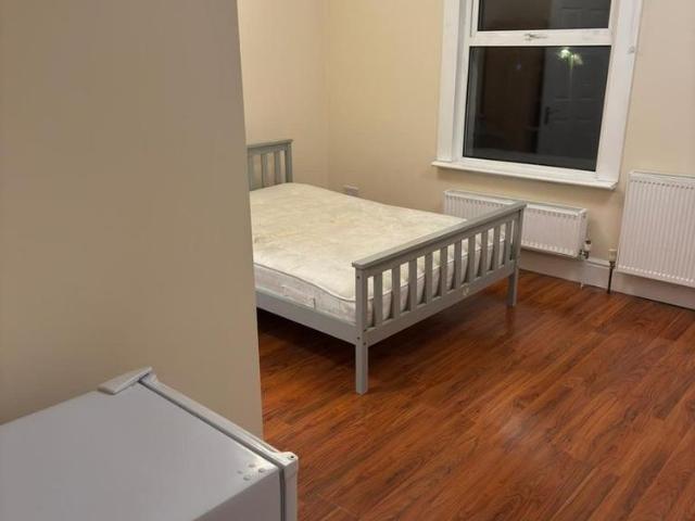 Room for rent in Midway, Kent