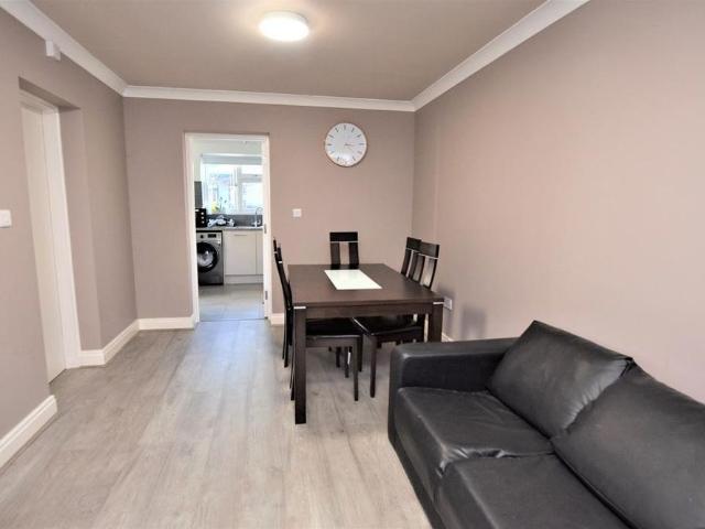 Room for rent in London Borough of Redbridge, Greater London