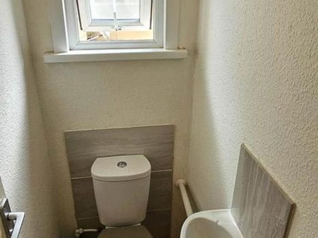 Room for rent in Southend City Centre Neighbourhood, Alton Barnes