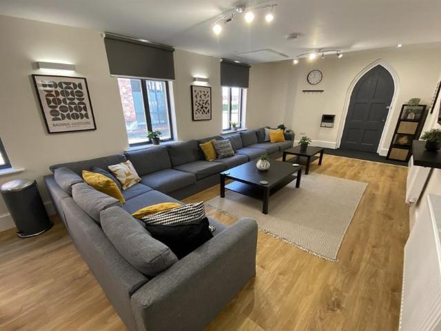Room for rent in Attenborough, East Midlands
