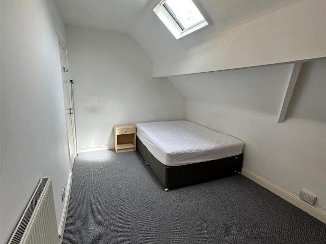 Room for rent in Georgia, Greater Manchester