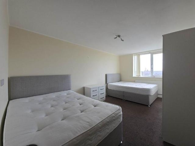 Room for rent in Revoe, Blackpool