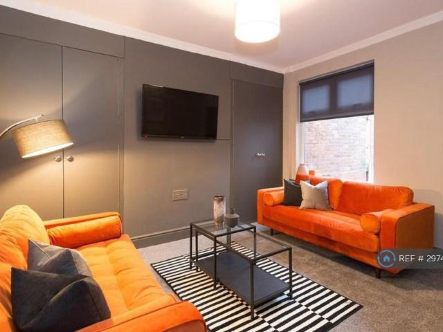 Room for rent in Chapeltown, West Yorkshire