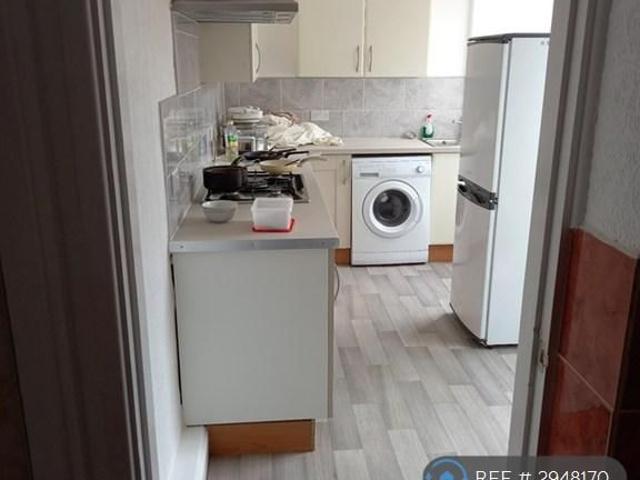 Room for rent in Loundsley Green, East Midlands