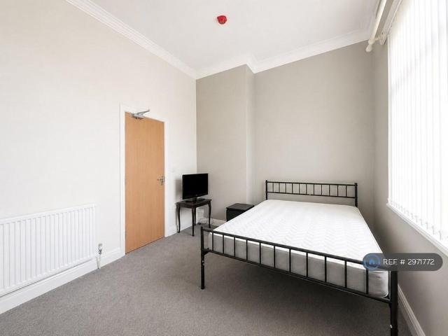 Room for rent in Wrose, West Yorkshire