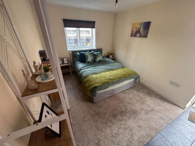 Room for rent in City Centre, Doncaster