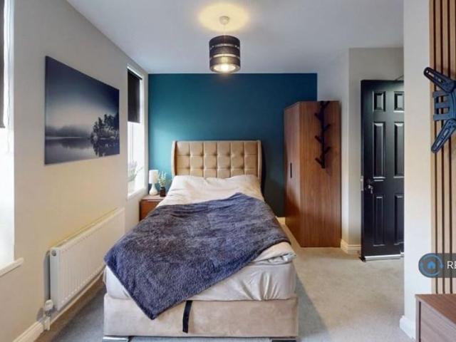 Room for rent in Winton, Salford