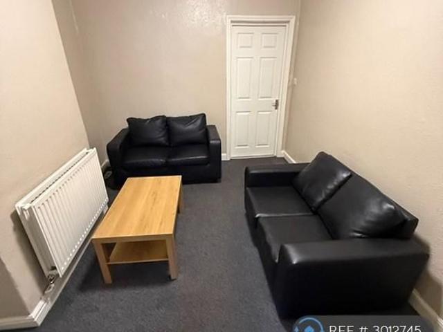 Room for rent in Bishopston, Feckenham