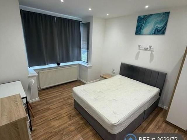 Room for rent in Sudbury, Greater London
