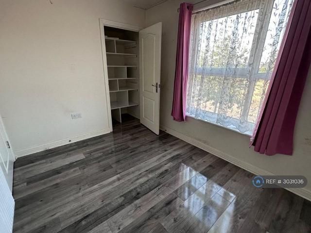 Room for rent in Whitehouse, Milton Keynes
