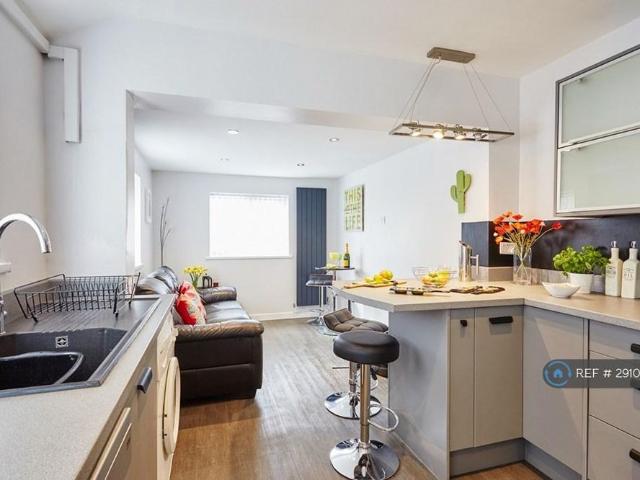 Room for rent in Wales