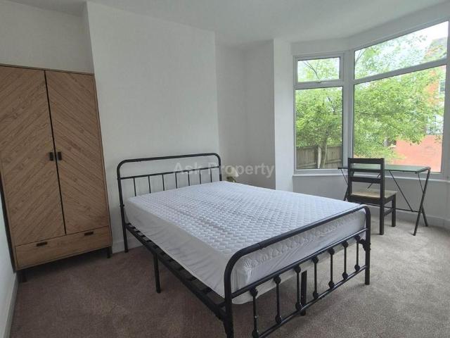 Room for rent in Potters Corner, East Midlands
