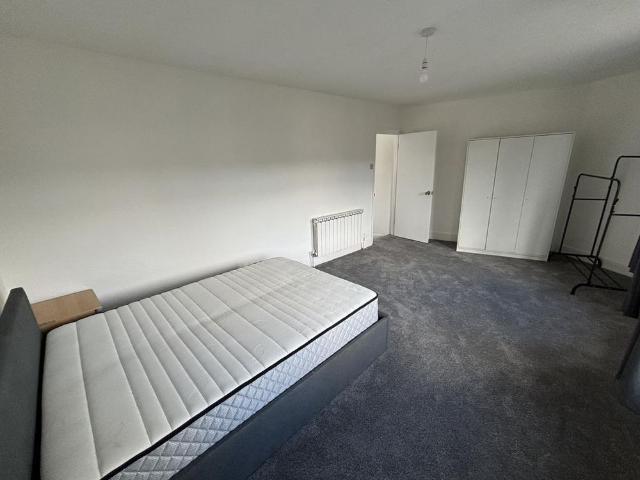 Room for rent in Luton, Chatham