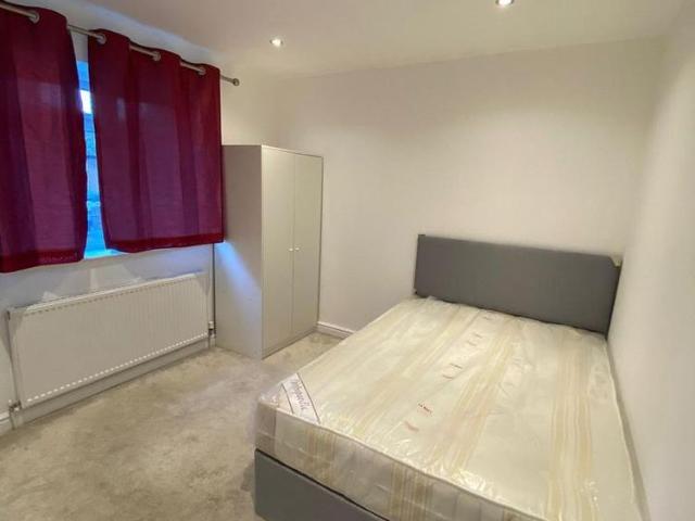 Room for rent in Luton, Chatham