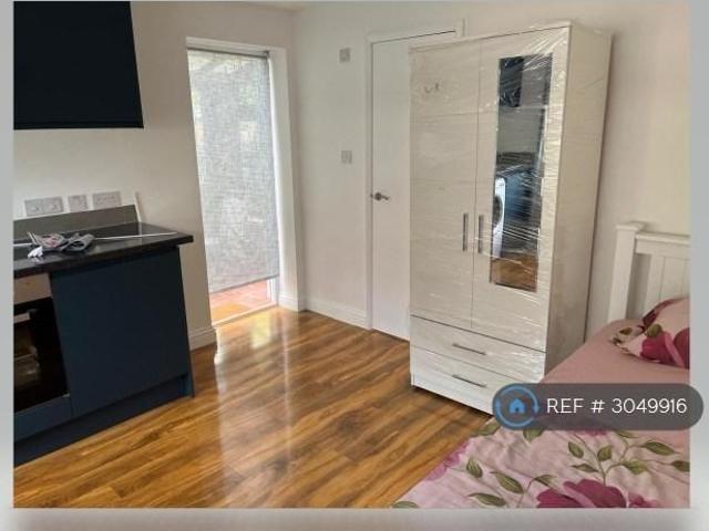 Room for rent in Walstead, Perryfields
