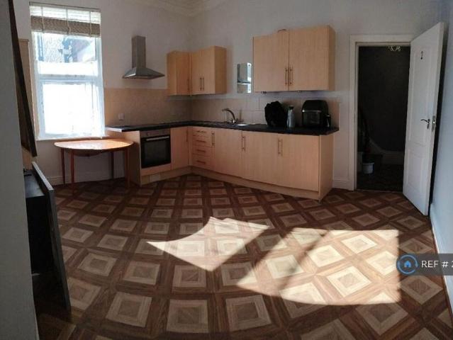 Room for rent in Hyde Park, South Yorkshire