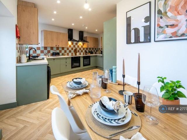 Room for rent in Gigg, Bury