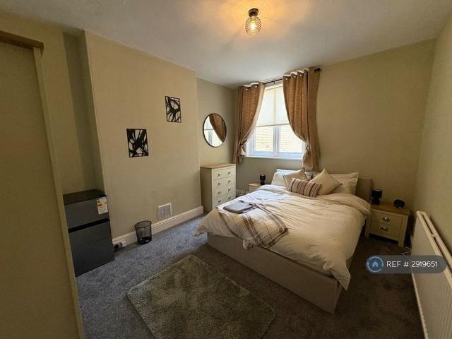 Room for rent in North Town, Rumwell
