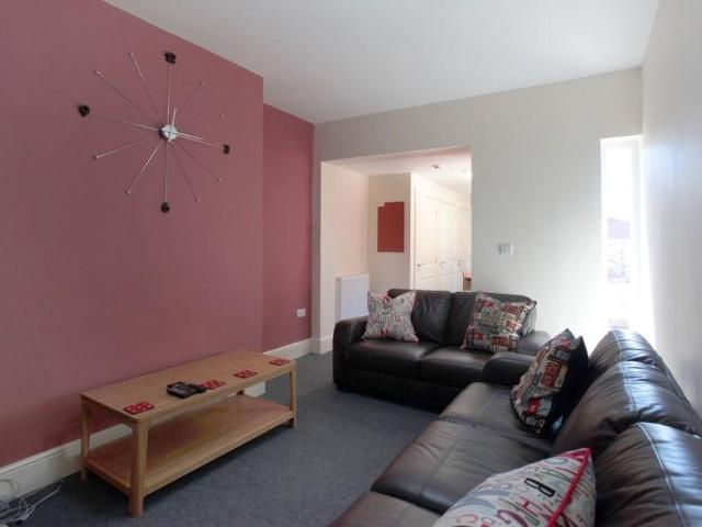 Room for rent in Northgate Village, Two Mills