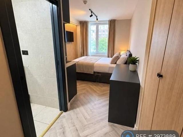 Room for rent in Stockwell Park, Greater London
