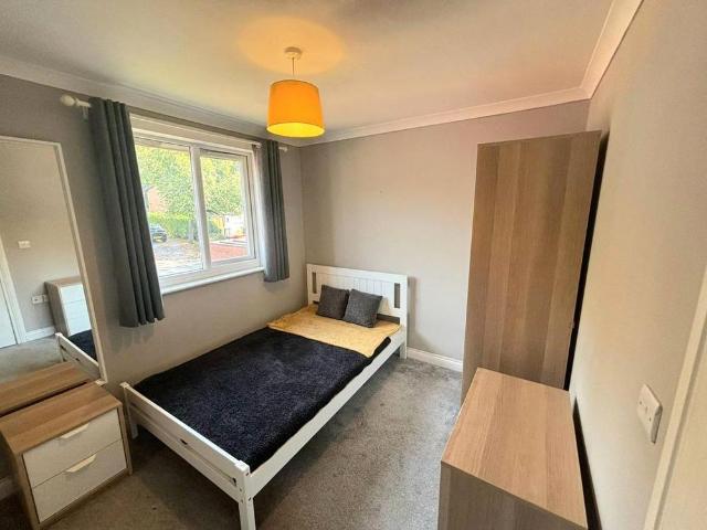 Room for rent in Hollinswood, Telford