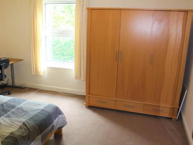 Room for rent in Two Mills, Cheshire
