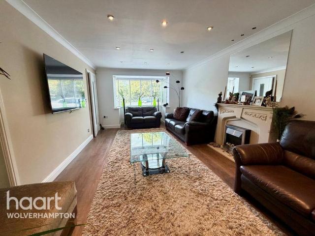 Room for rent in Heath Park, Park Village