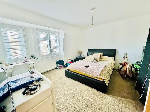 Room for rent in Sunningdale