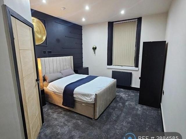Room for rent in Highfields, Huddersfield
