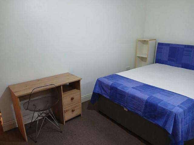 Room for rent in London Borough of Croydon, Thornton Heath