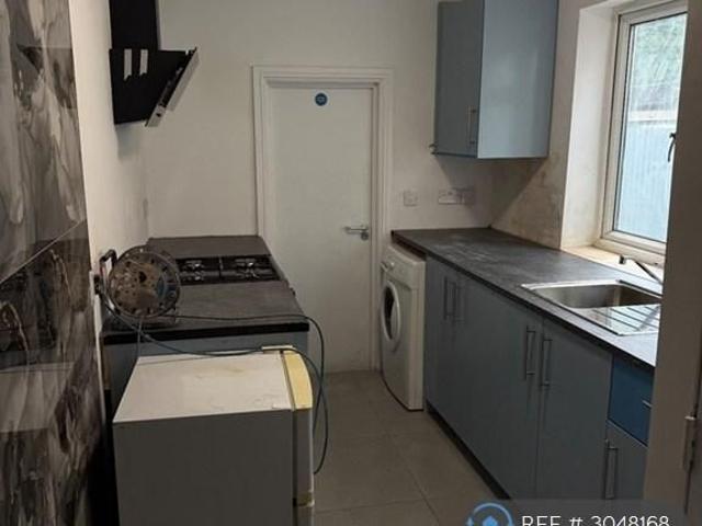 Room for rent in Park Central, Birmingham