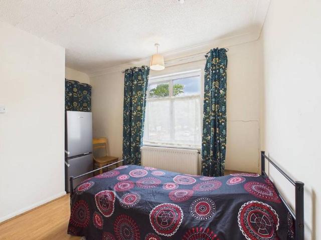 Room for rent in Slough