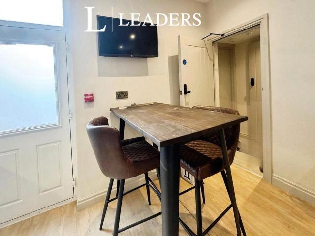 Room for rent in Potters Corner, East Midlands