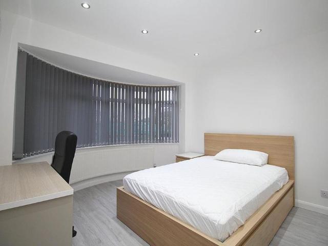 Room for rent in Elmfield, Leicestershire
