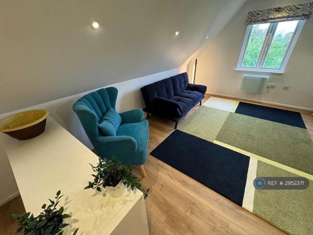 Room for rent in Meadow View, Chipping Hill