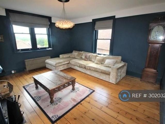 Room for rent in Fole, Surrey