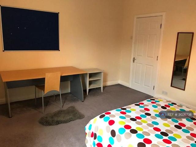 Room for rent in Two Mills, Cheshire