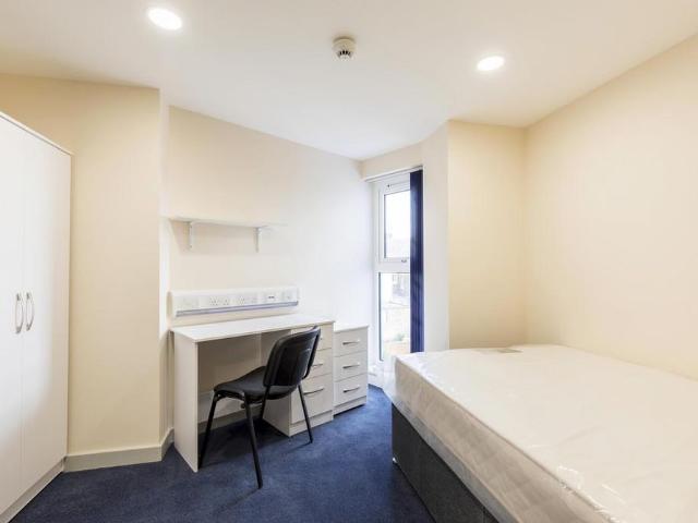 Room for rent in Fratton, City Of Portsmouth