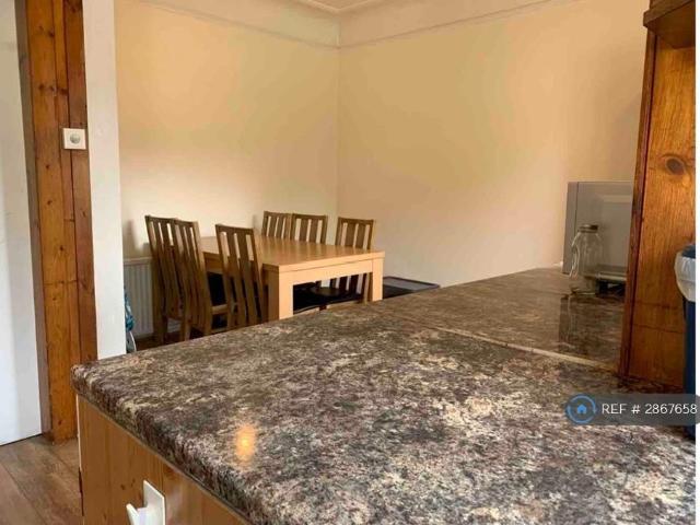 Room for rent in Alton Barnes, Essex