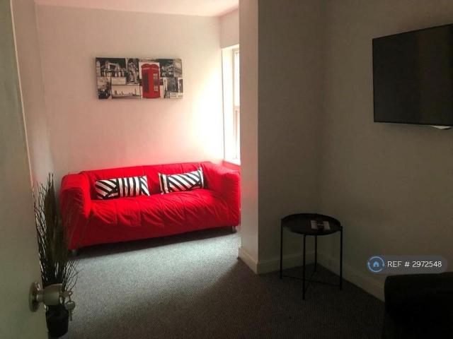 Room for rent in Greenheys, Greater Manchester