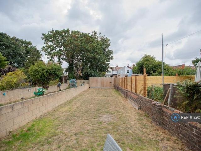 Room for rent in Buckland, City Of Portsmouth