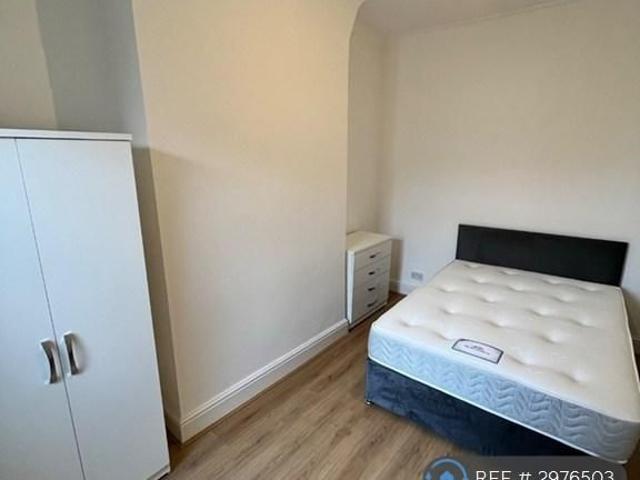 Room for rent in Widnes