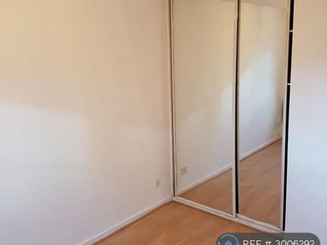 Room for rent in Yiewsley, Greater London