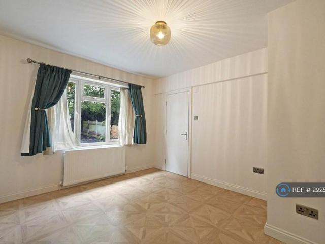Room for rent in London Borough of Croydon, Thornton Heath