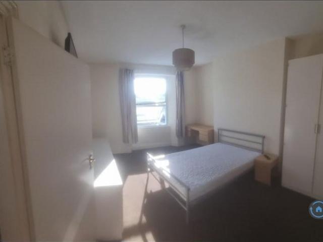 Room for rent in Greenbank, Plymouth