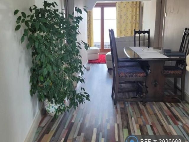 Room for rent in Regent Quay, Oad Street